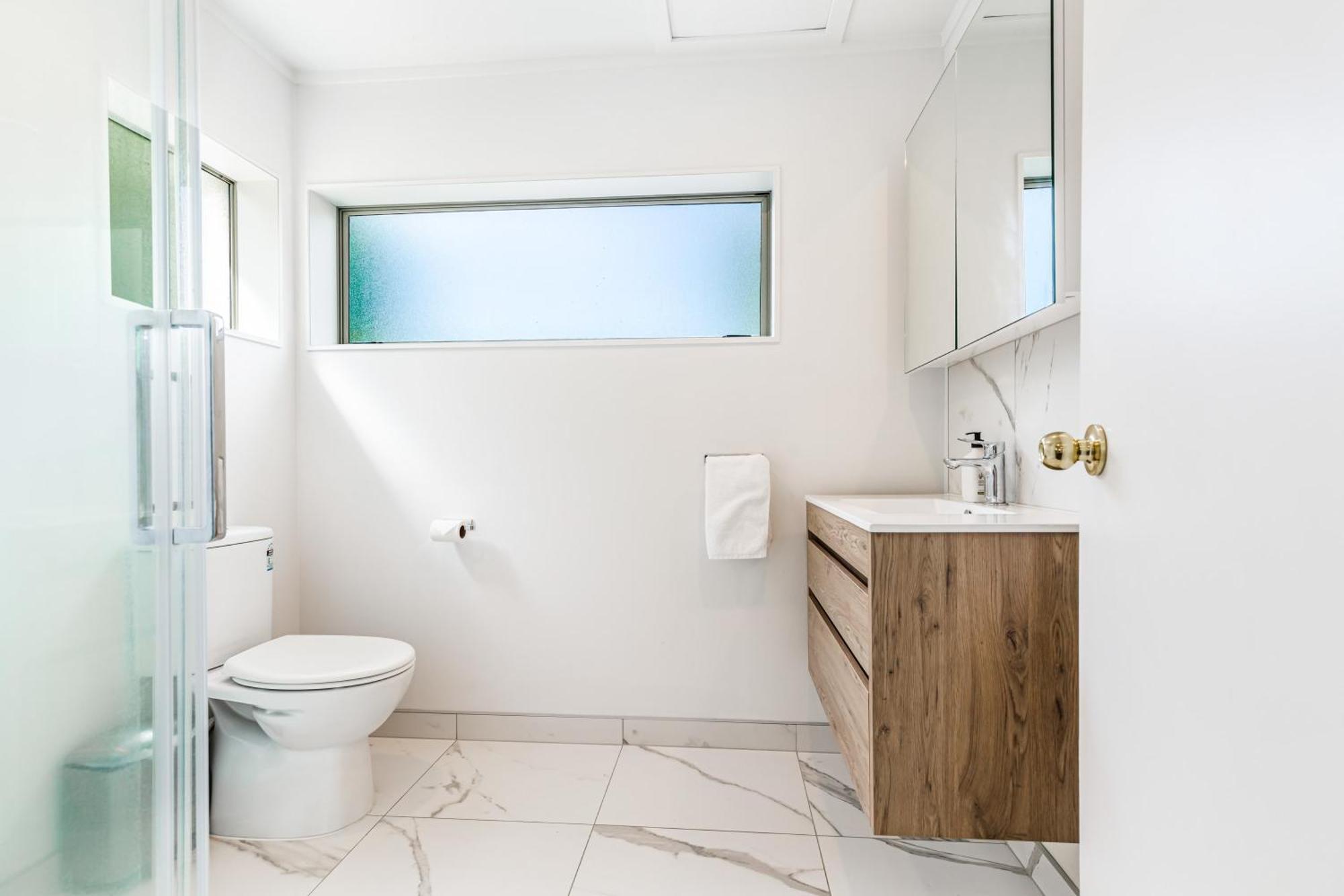 Private And Sunny 3-Bedroom Home With Parking Auckland Buitenkant foto